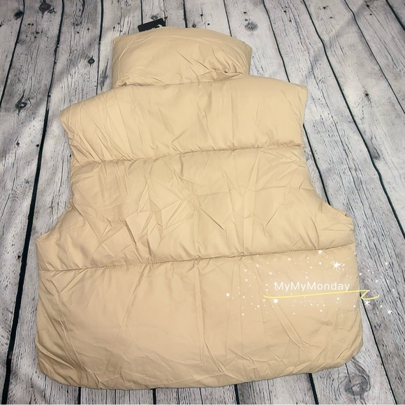 Women Puffer Vest Size S - Picture 2 of 7